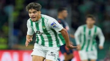 تألق جديد الزلزولي ينافس على جائزة الأفضل في الدوري الإسباني